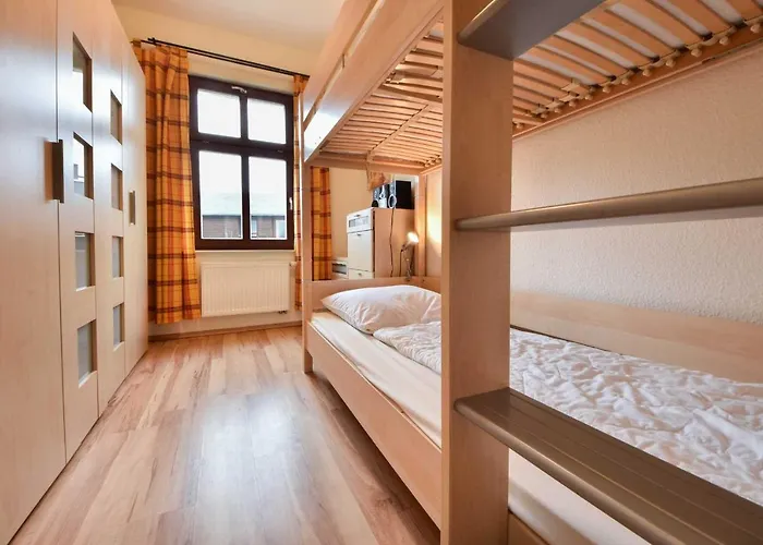 Lamora 04 Apartment *
